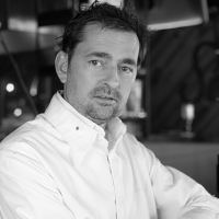 Head Shot Frederic Joulin